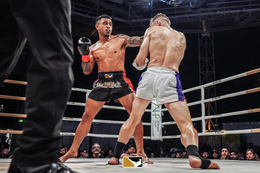 Muay Thai MTL15 Shorts Black/Red