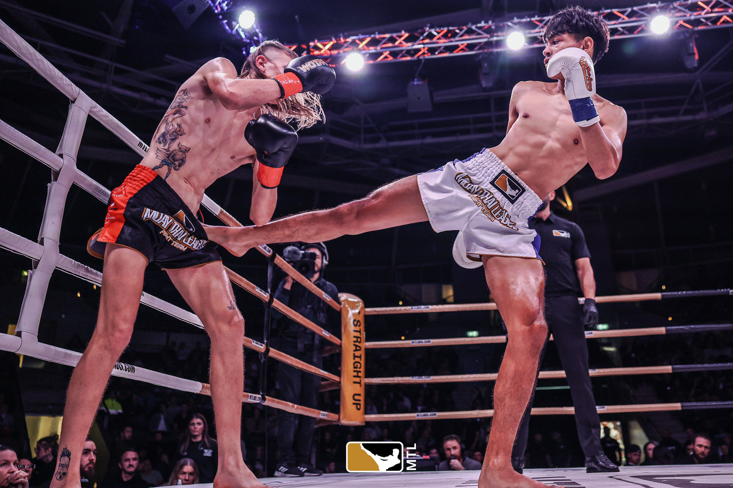 Muay Thai Fighter Shorts White/Blue